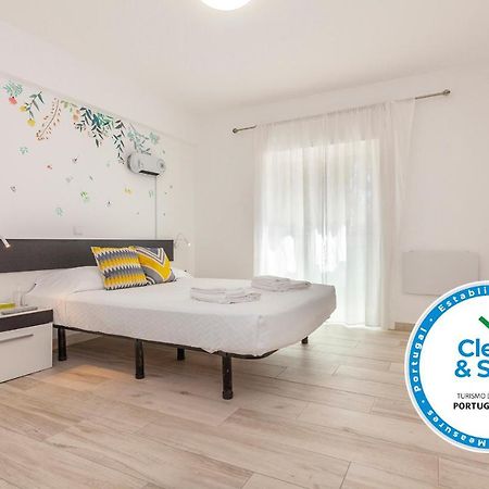M - Martin & Tomas Guesthouse Lagos Bagian luar foto